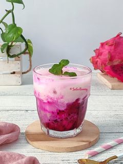 Foto resep Es Kocok Buah Naga + Yakult