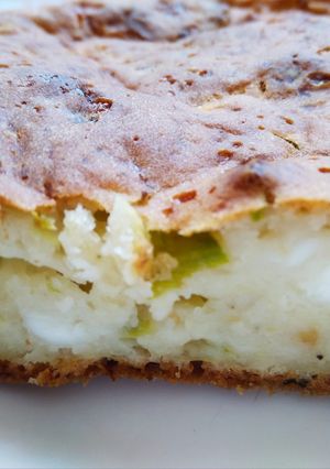 Cukkinis-túrós kevert süti (sós) recept fotója