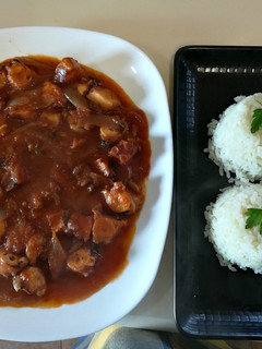 Una foto de Pulpo en salsa