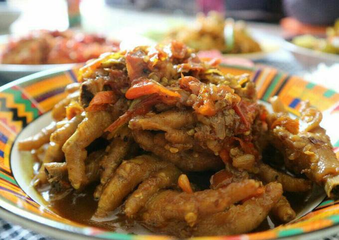 Ceker ayam bumbu rica