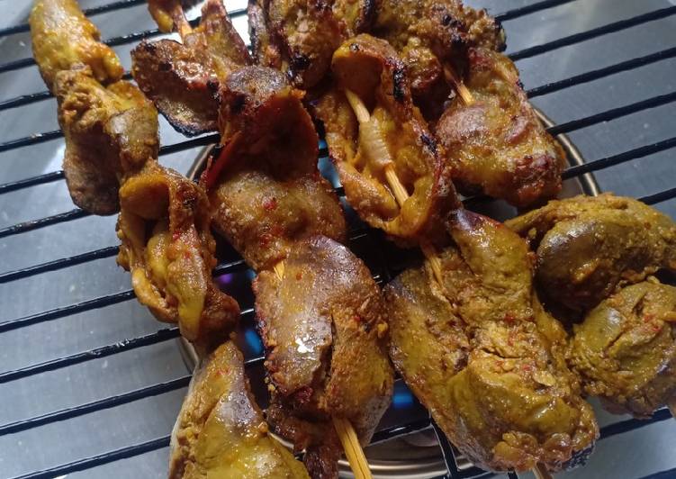 Resep Sate Ampela Hati bumbu rujak, Bisa Manjain Lidah