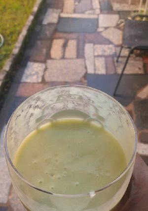 Una foto de Licuado de palta con leche