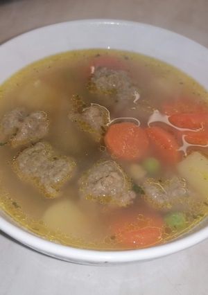 Hamis májgombócleves recept fotója