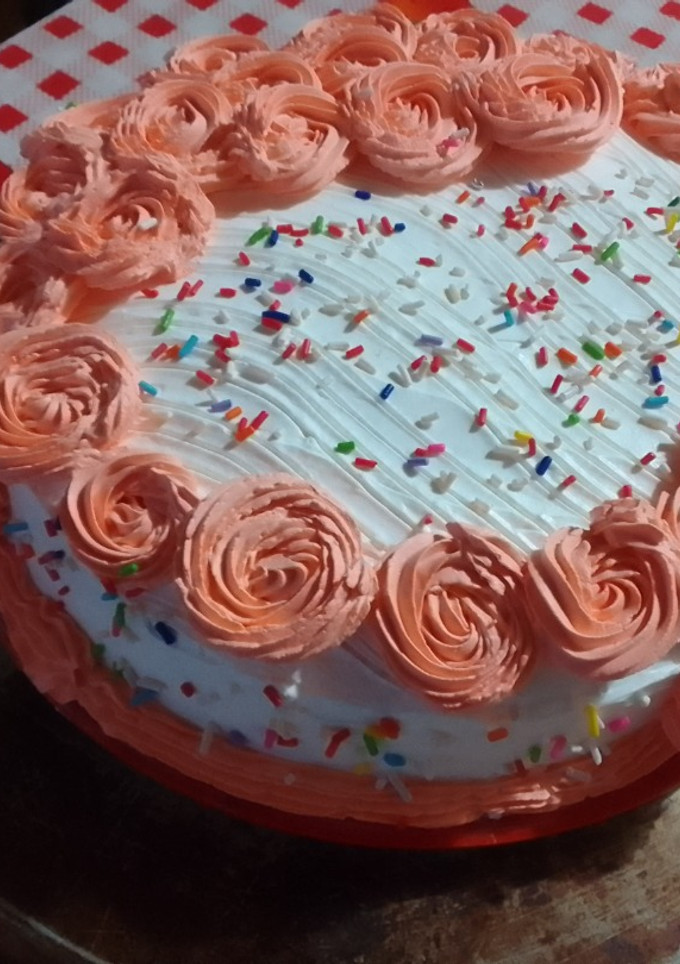 Una foto de Torta de cumpleaños fácil 😍😍