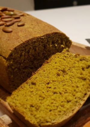 Una foto de Pan de molde de espinacas o pan verde