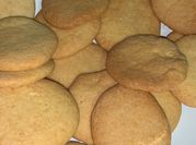 Una foto de galletas de mantequilla y anis