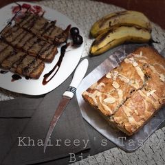 A picture of Banana, peach, and almonds Bread.