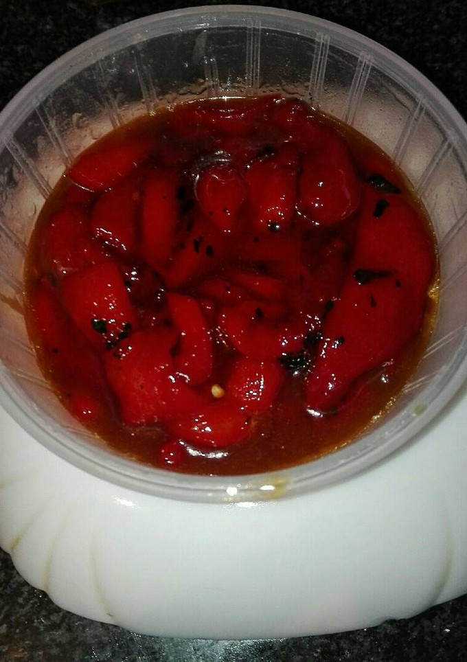 Una foto de Pimientos confitados en la olla GM f