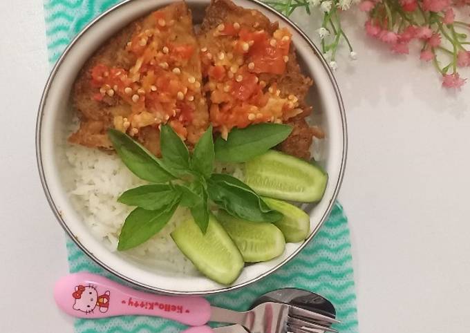 Rice Bowl Telur Dadar Crispy Geprek