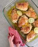 Pollo al horno súper fácil con mojo verde, maíz y lima