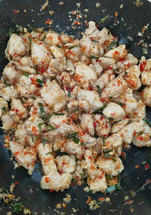 Foto resep Ayam pedas daun jeruk