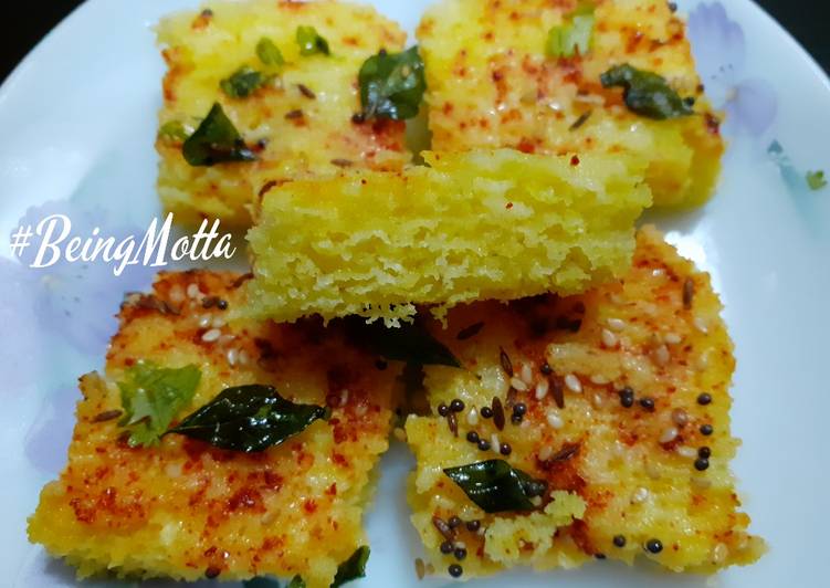 Steps to Prepare Any-night-of-the-week Khatta Dhokla