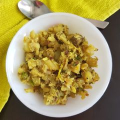 A picture of Raw banana Potato podimas.