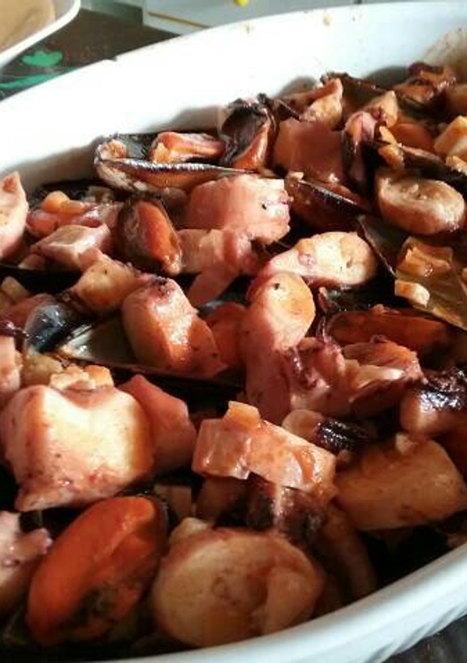 Una foto de Mejillones con pulpo