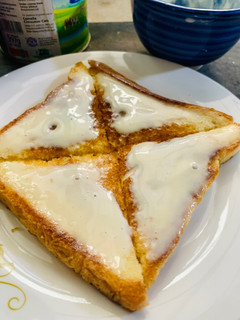 A picture of Sweet Creamy Bread for breakfast.