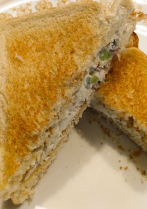A picture of Chicken salad.