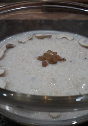 A picture of Rice kheer.