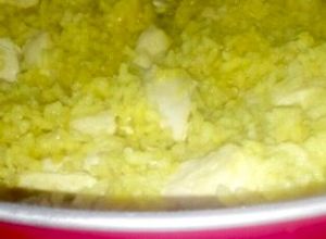 Una foto de Risotto al azafrán de pollo