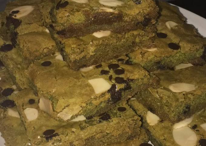 Standar Resep membuat Fudgy brownies greentea yang sempurna