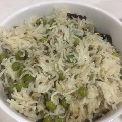 A picture of Matar Pulao.