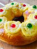Rosca de Pascua rellena