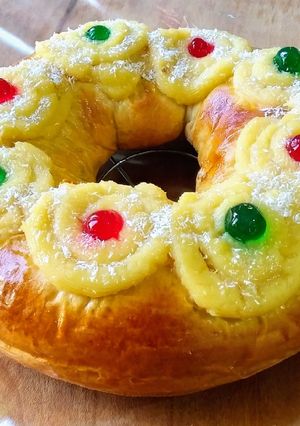 Una foto de Rosca de Pascua rellena