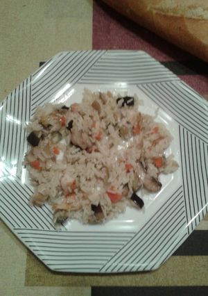 Una foto de Arroz  con pollo al curry