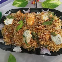 A picture of ایگ بریانی.