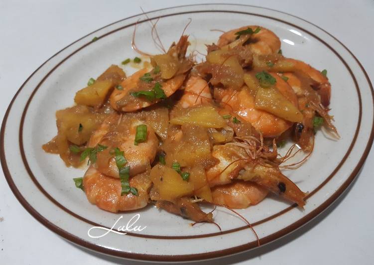 Bagaimana Membuat Udang pedas asam manis nanas🍍, Enak