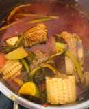 Caldo res rojo
