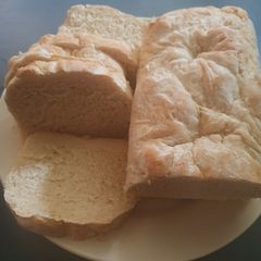 A picture of Classic White Bread Loaf.