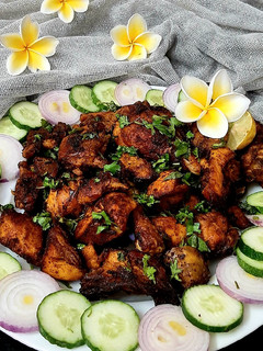 चटपटा चिकन फ्राई (chatpata chicken fry recipe in Hindi) रेसिपी मुख्य फोटो