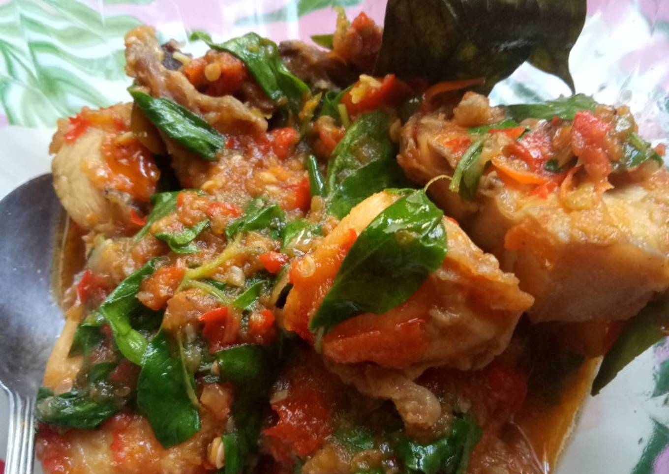 Ayam balado kemangi tidak pedas