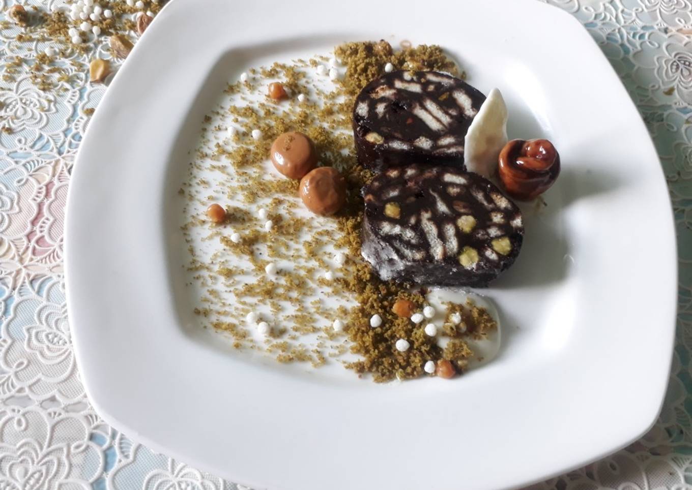 Pistachio and chocolate Salami