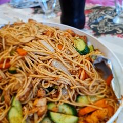 Chicken chow mein A picture of Chicken chow mein.