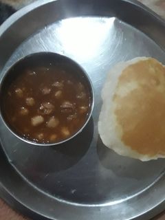 छोले भटूरे(chole bhature recipe in hindi) रेसिपी मुख्य फोटो