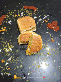 દાબેલી (Dabeli Recipe In Gujarati) રેસીપી મુખ્ય ફોટો