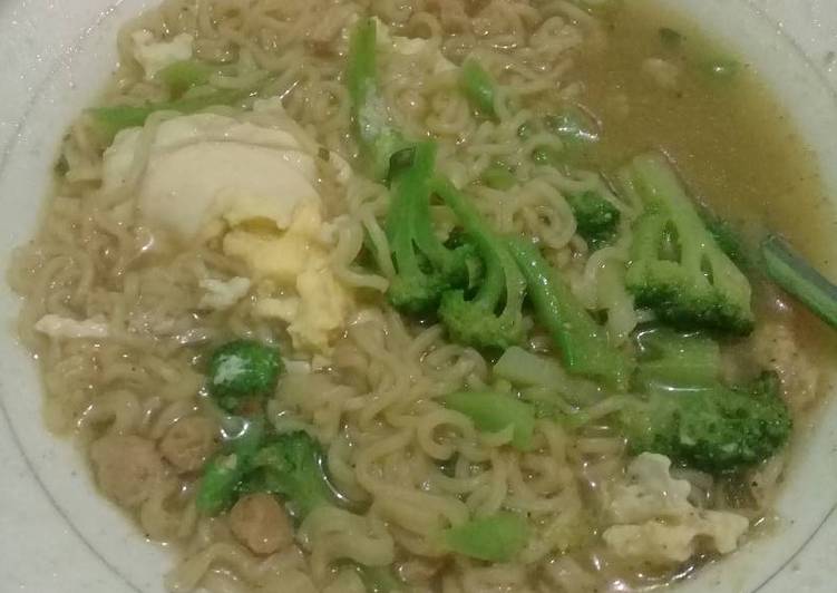 Indomie burkelor (burkoli telor)