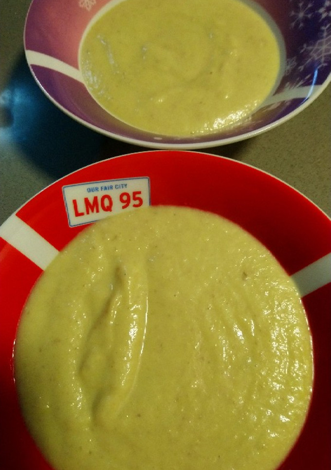 Una foto de Crema de puerros y champiñones