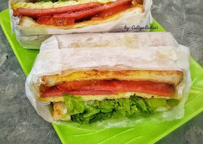 Anti Ribet, Membuat Sandwich ala Cafe (Sandwich Toast) Bunda Pasti Bisa