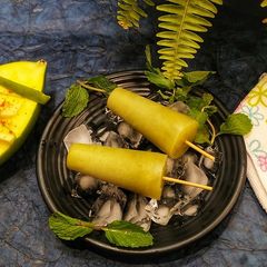 A picture of Kacha mango chuski.