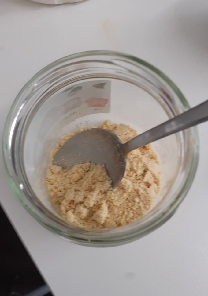 Una foto de Parmesano de anacardos