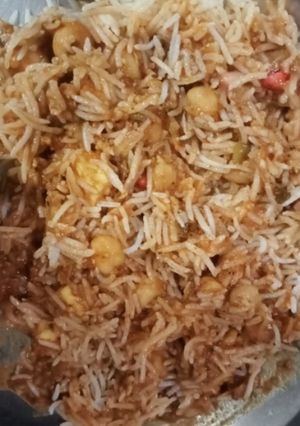 छोले चावल (chole chawal recipe in Hindi) रेसिपी मुख्य फोटो