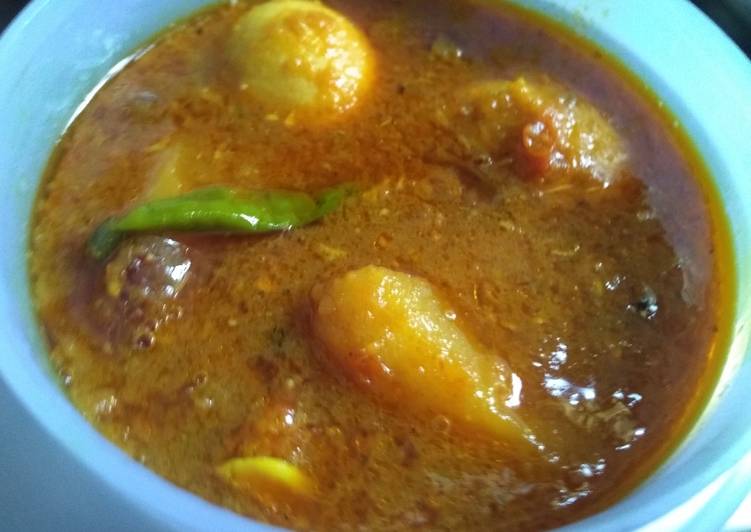Egg curry with fried onion paste