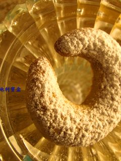 核桃月牙餅乾-奧地利 聖誕節傳統美食 的食譜成品照片