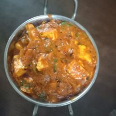 A picture of Kadhhi paneer.