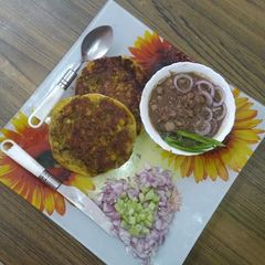 A picture of Diet Oats kulcha.