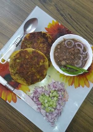 A picture of Diet Oats kulcha.