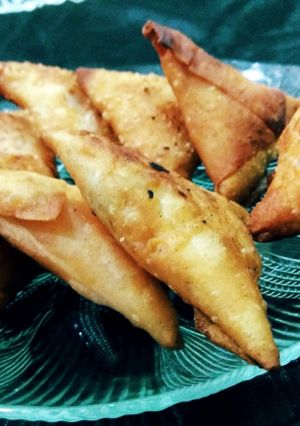 A picture of #CookpadRamadan Metha samosa.