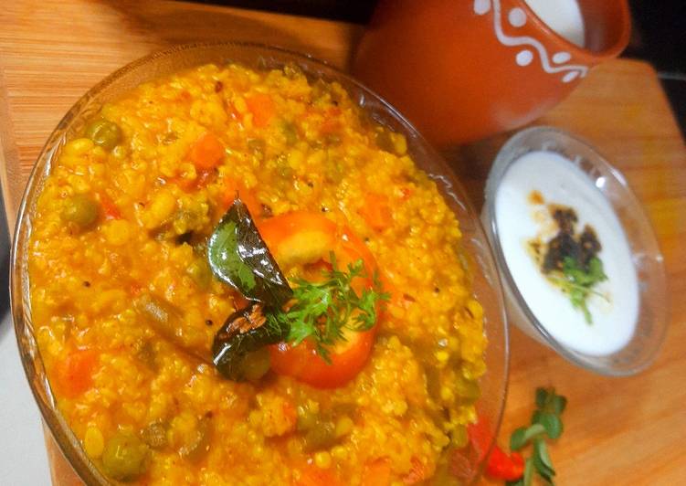 Recipe of Ultimate Vegetable Fada Khichadi